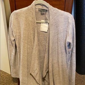 Barefoot dreams heathered wrap size S/M
